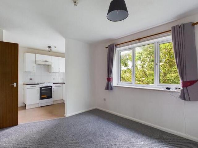 Flat for rent in Hilsea, City Of Portsmouth