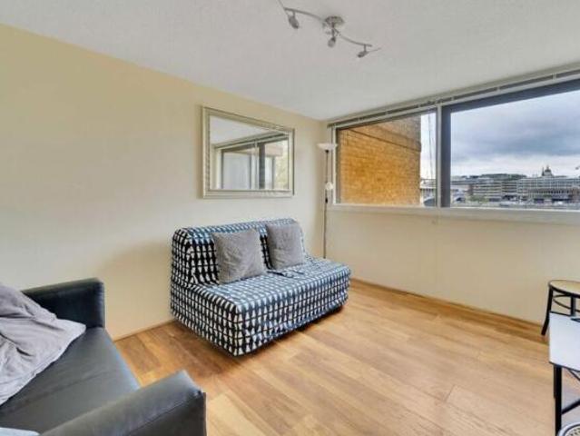 Flat for rent in Greater London