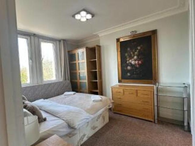 Flat for rent in Cat Hill
