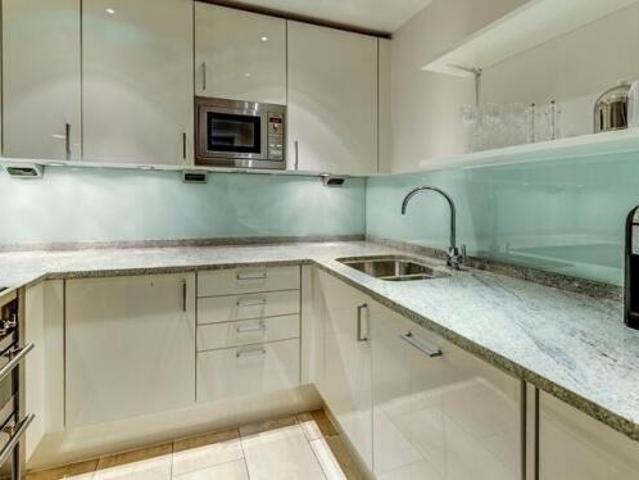 Flat for rent in Cat Hill