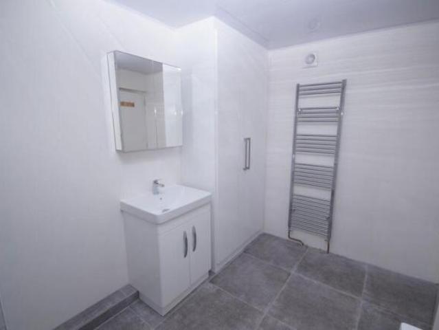 Flat for rent in Slough