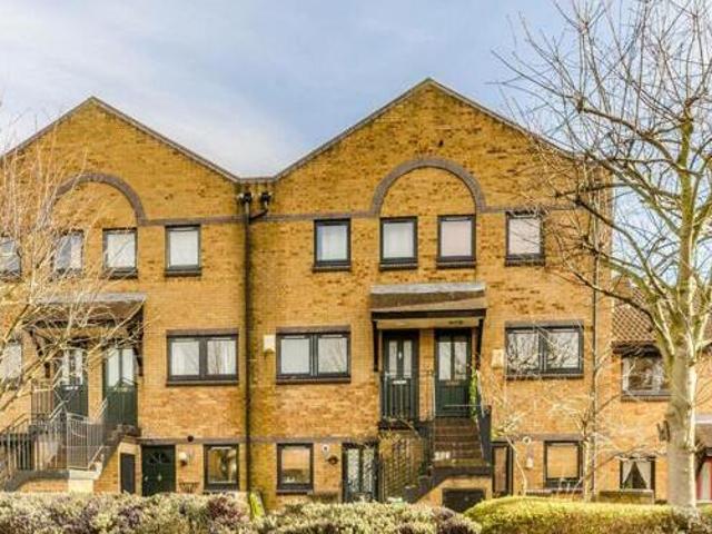 House for rent in Lyons, Greater London