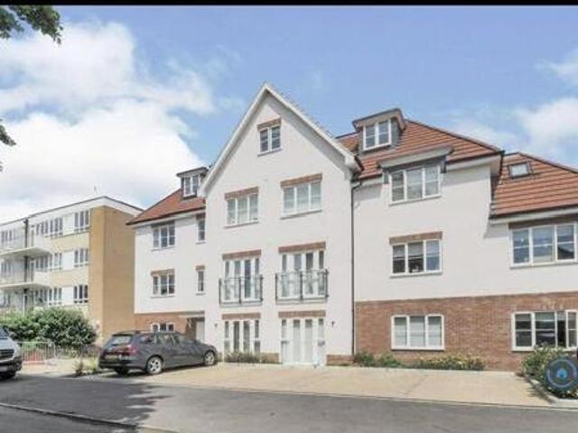 House for rent in Iver, Richings Park