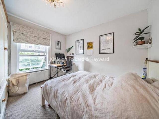 Flat for rent in Cat Hill