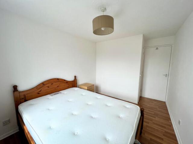 Flat for rent in Cat Hill
