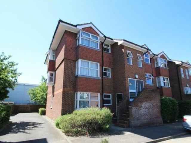 House for rent in Surrey, England