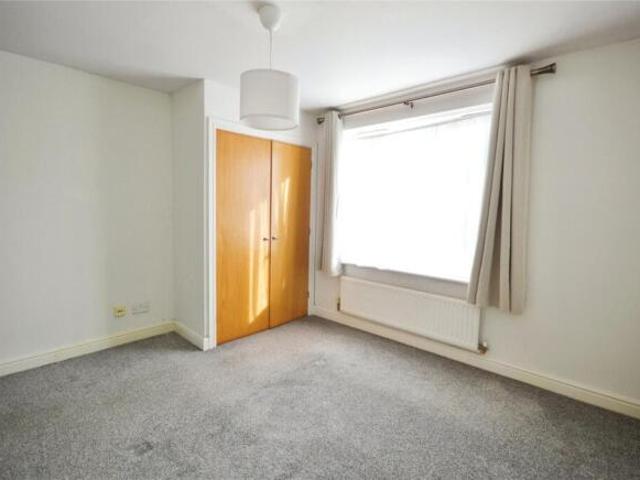 Flat for rent in Rochester, Kent