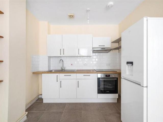 Flat for rent in Cat Hill