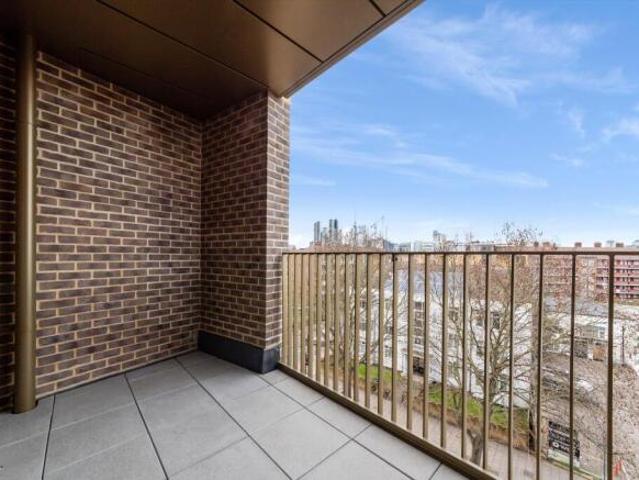 Flat for rent in Cat Hill