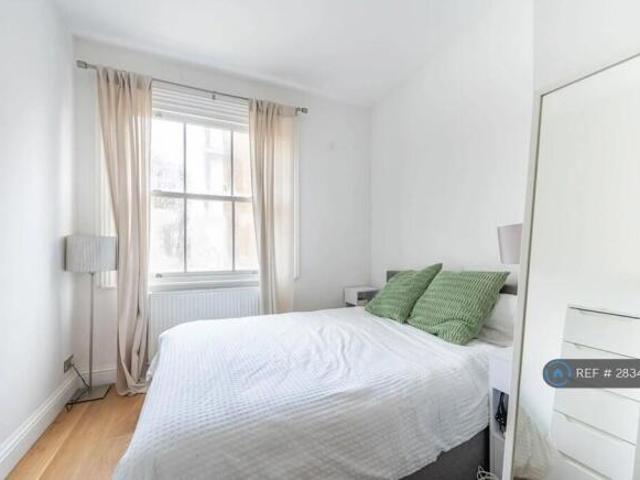Flat for rent in Cat Hill