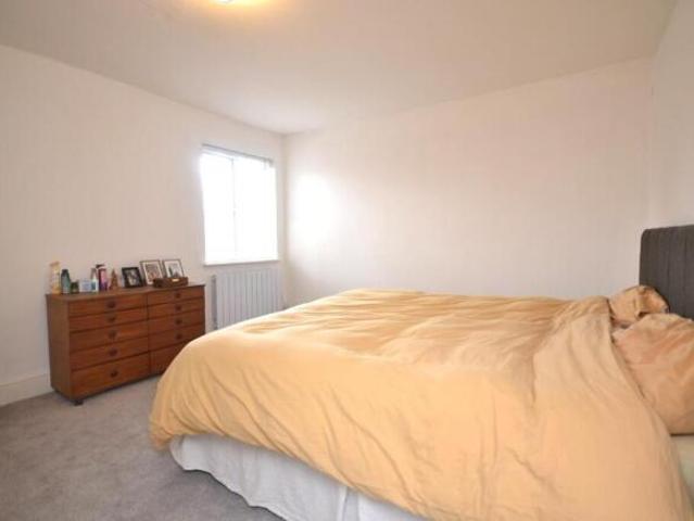 Flat for rent in Reading
