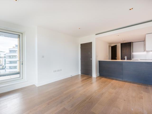 Apartment for rent in London Borough of Hounslow, Strand