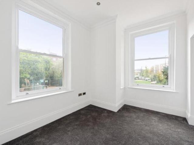 Flat for rent in Cat Hill