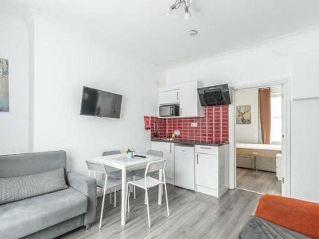House for rent in Lyons, Greater London