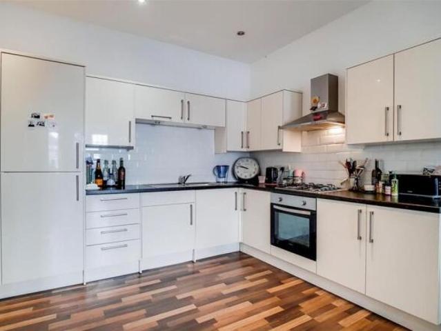 Flat for rent in Twickenham, Greater London