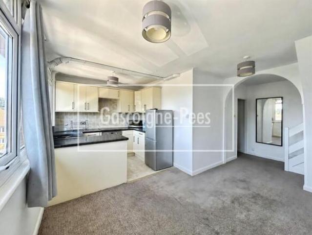Flat for rent in Slough