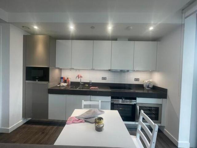 Flat for rent in Cat Hill