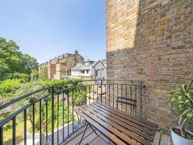 Flat for rent in Cat Hill