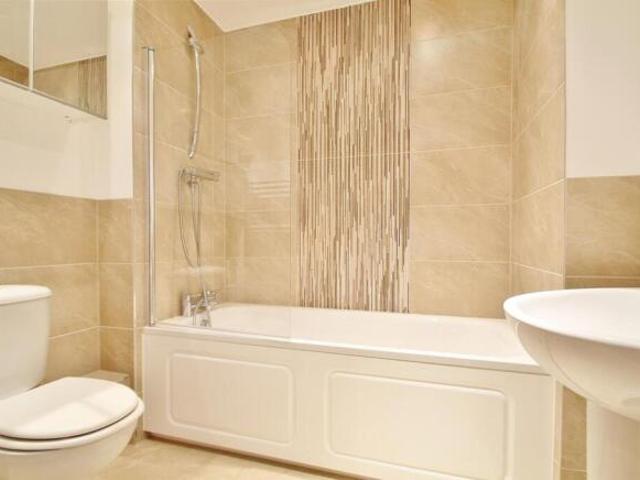 Flat for rent in Isleworth, Greater London