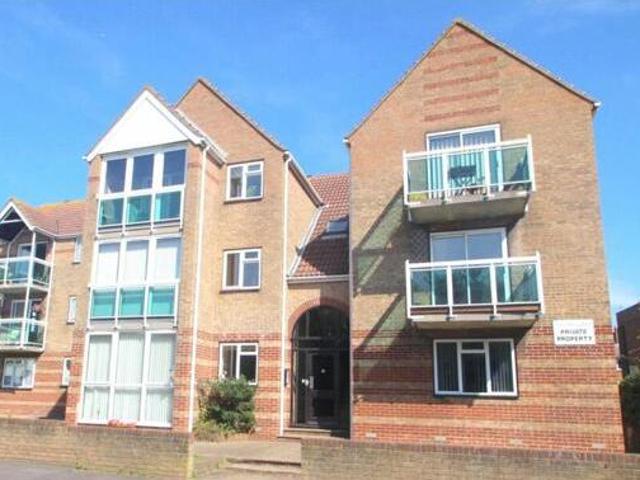 House for rent in Fishersgate, West Sussex