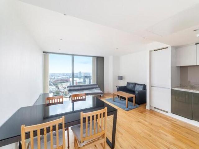 Flat for rent in Huddersfield, Kirklees