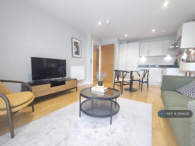 Flat for rent in Cat Hill