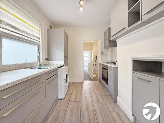 Flat for rent in Cat Hill