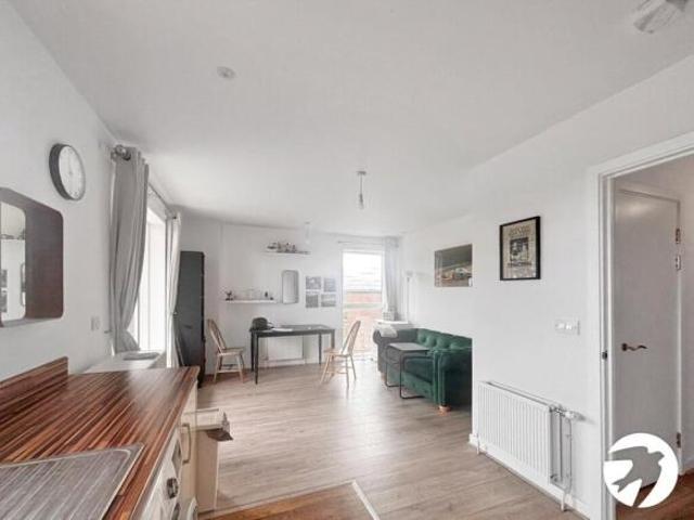 Flat for rent in Erith, Greater London