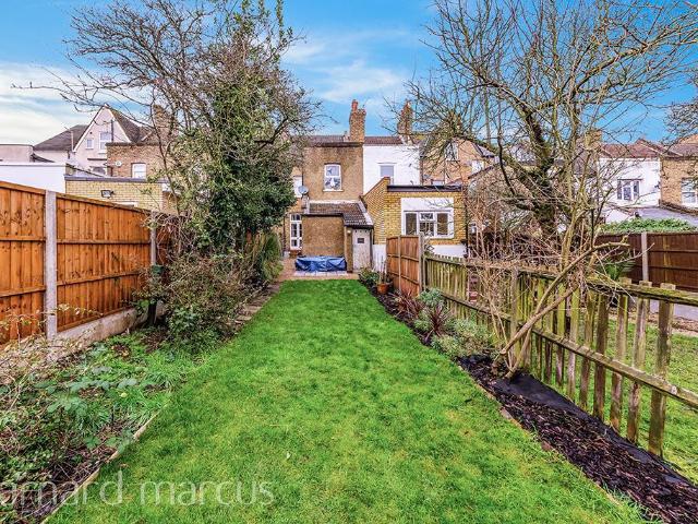 Flat for rent in Wood Green, Isle Of Man