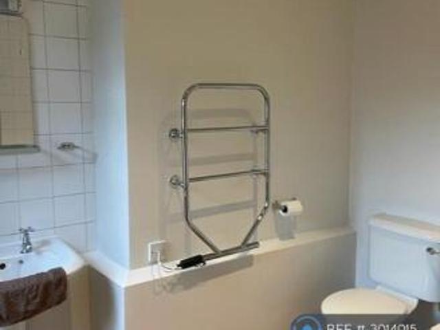 Flat for rent in Cat Hill