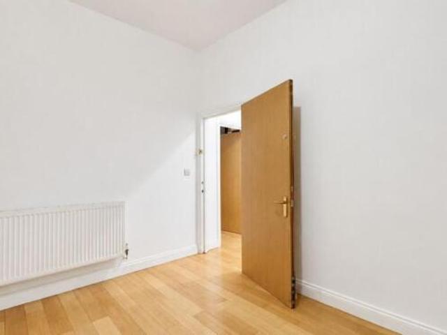 Flat for rent in Cat Hill