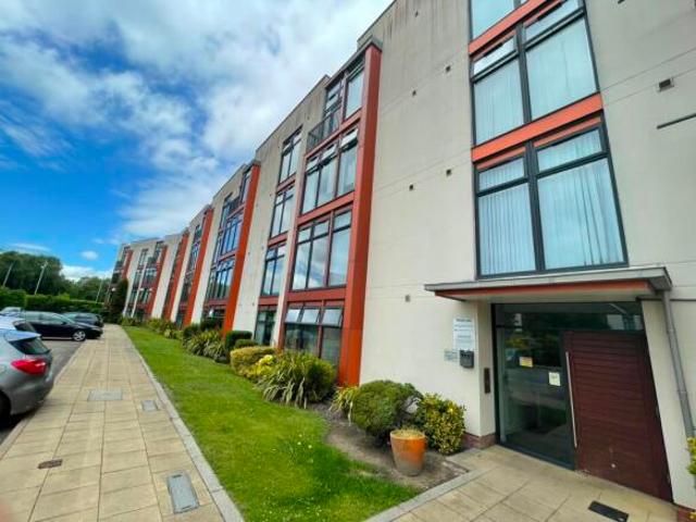 Flat for rent in Georgia, Greater Manchester