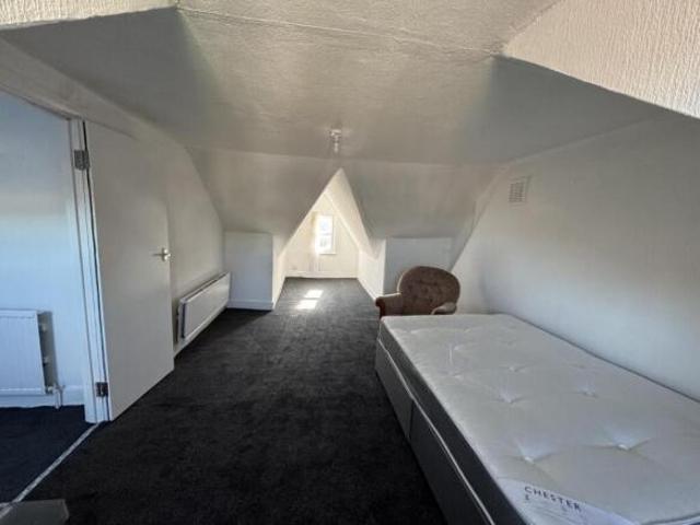 Flat for rent in London Borough of Lambeth, Greater London