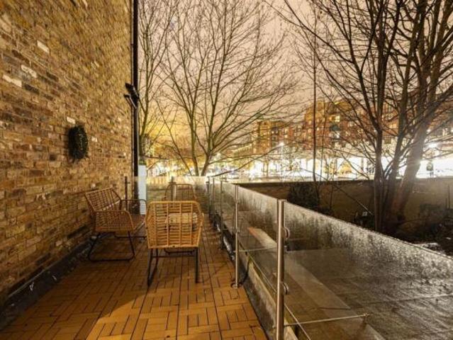 Flat for rent in Hammersmith, Greater London