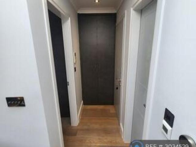 Flat for rent in Cat Hill