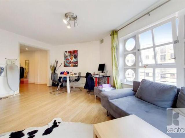 Flat for rent in Cat Hill