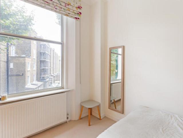 Flat for rent in Cat Hill
