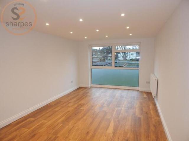 Flat for rent in Cat Hill