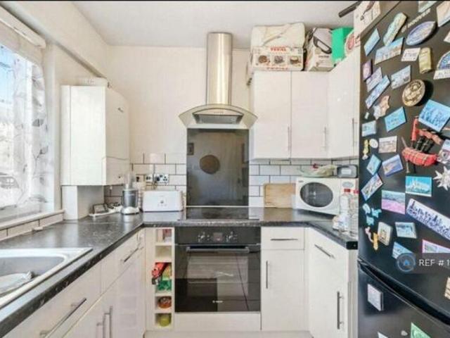Flat for rent in Cat Hill