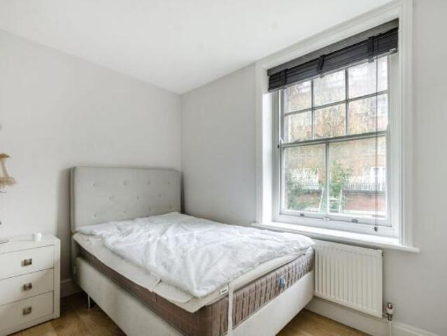 Flat for rent in Cat Hill