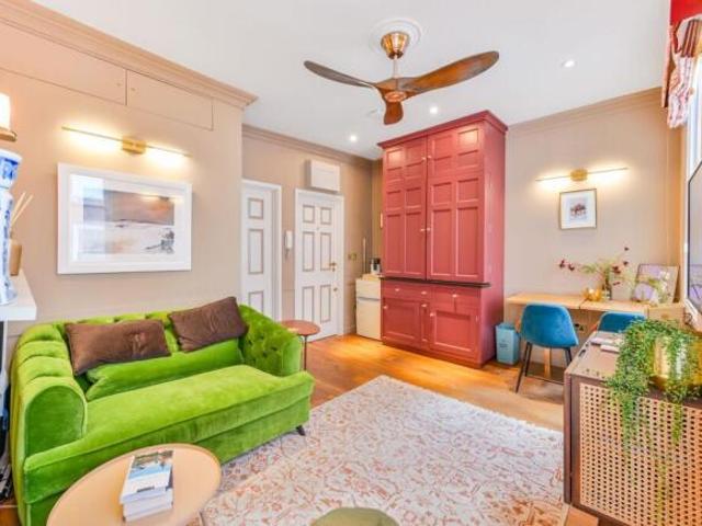 Flat for rent in Saint Giles, Bloomsbury