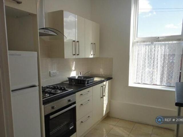 House for rent in Calderstones