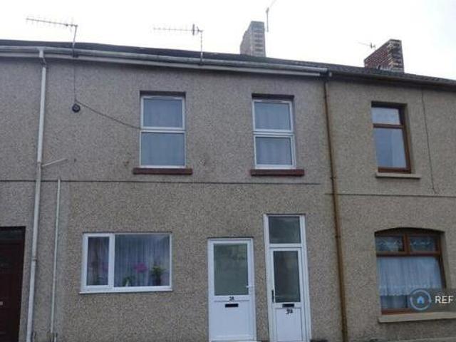 House for rent in Llanelli, Wales