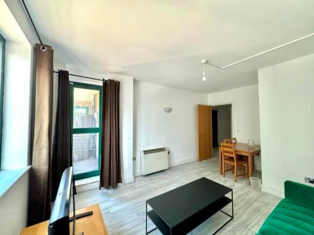 Flat for rent in Bridge, The Bridge