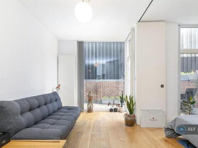 House for rent in Lyons, Greater London
