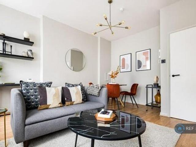 House for rent in Lyons, Greater London