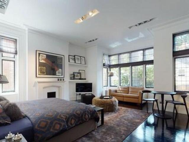 House for sale in City of London, Greater London