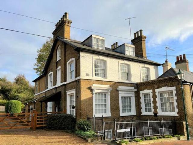 House for rent in Lyons, Greater London