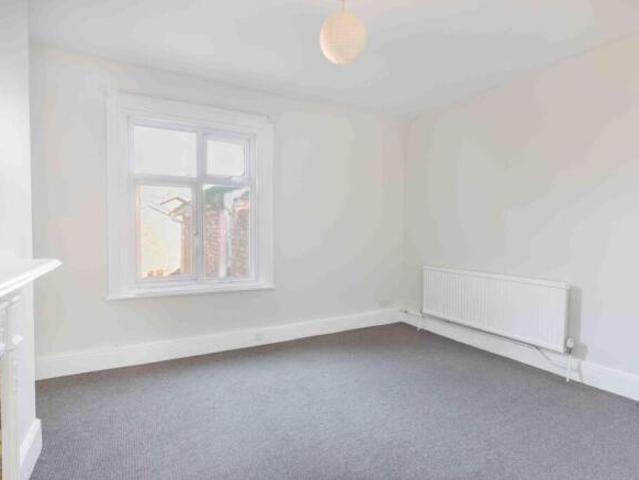 Flat for rent in Cat Hill