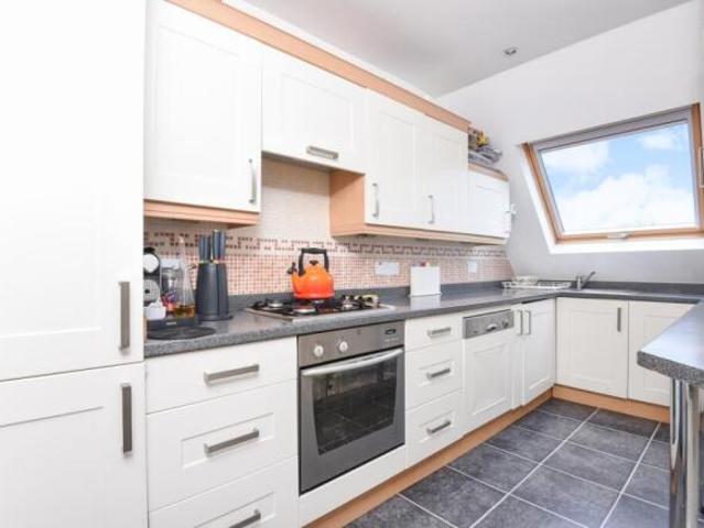 Flat for rent in Tooting Graveney, Greater London
